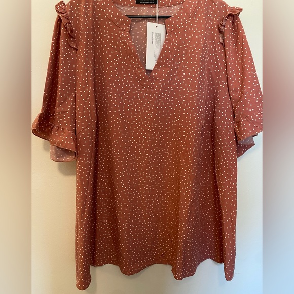 Bloomchic Dotted Blouse - Picture 1 of 6